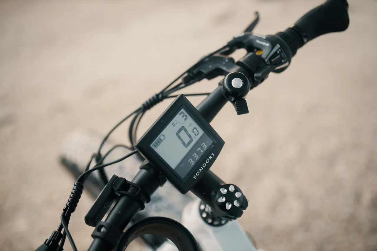 Situation de la question : L’assistance d’un vélo électrique doit se couper à