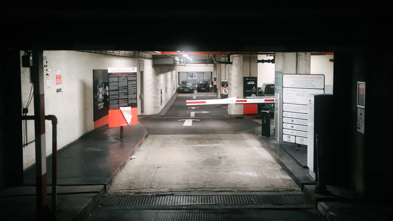 Situation de la question : Un parking souterrain a ses propres tarifs