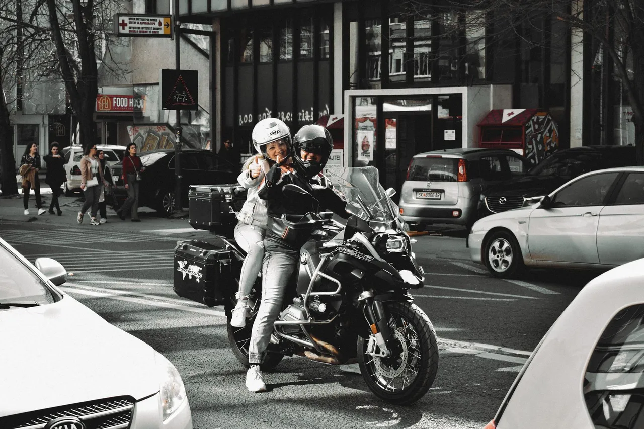 Situation de la question : Passager à moto, je protège aussi mon corps avec